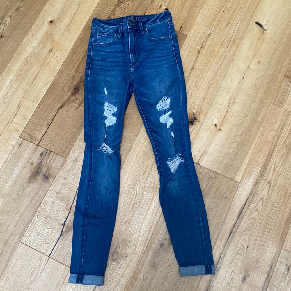Abercrombie & Fitch Distressed Dark Wash Skinny Jeans